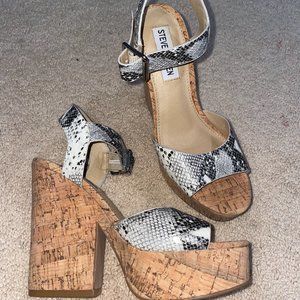 Steve Madden size 5.5 Chunky Heels